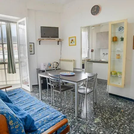 Casa Lella - Vadoalmare Immobiliare サヴォーナ