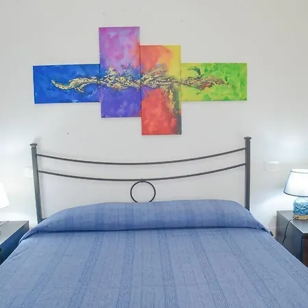 Casa Lella - Vadoalmare Immobiliare サヴォーナ
