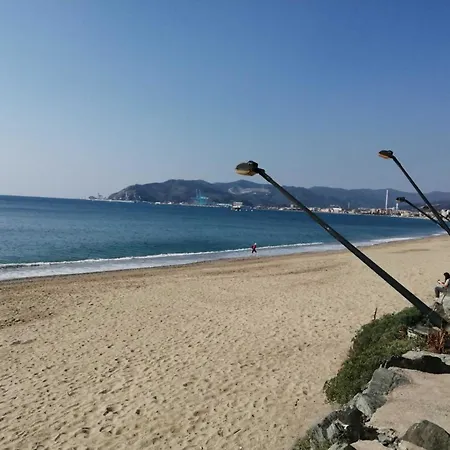 Casa Lella - Vadoalmare Immobiliare * サヴォーナ